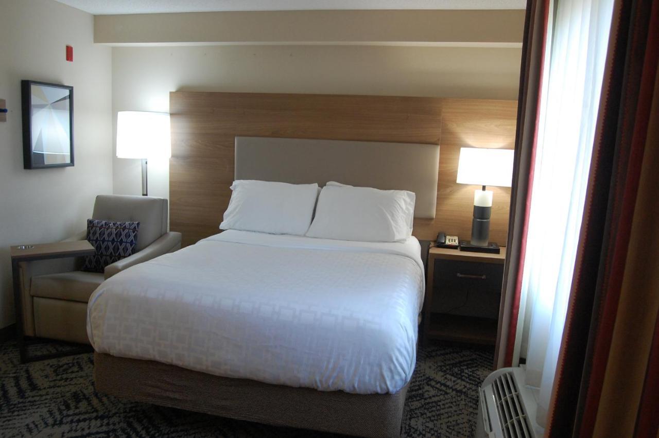 แคนเดิ้ลวูด สวีท แฮร์ริสเบิร์ก Hotel ภายนอก รูปภาพ